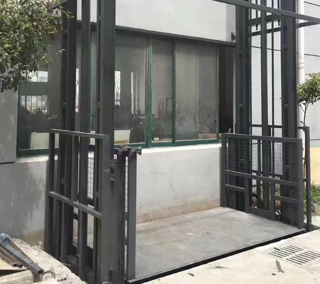 淮北导轨式施工升降机助力民生工程提速增效